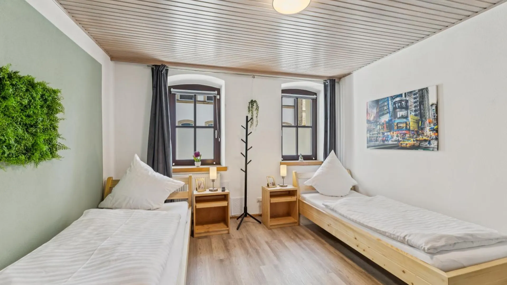 Apartamento 2Br, 4 Beds, Tv, Kitchen & Free Parking Eschenbach in der Oberpfalz Alemania